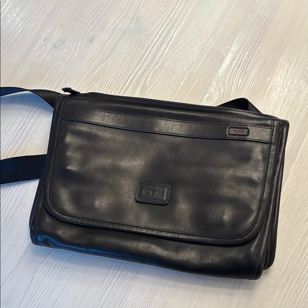 Tumi Black Leather Men's Bag